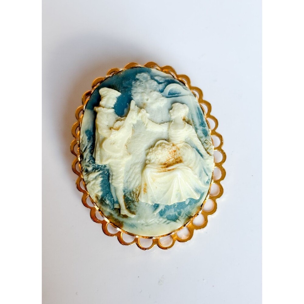 Vintage Blue White Cameo Brooch Gold Tone Filigree Figural Scene Molded Resin